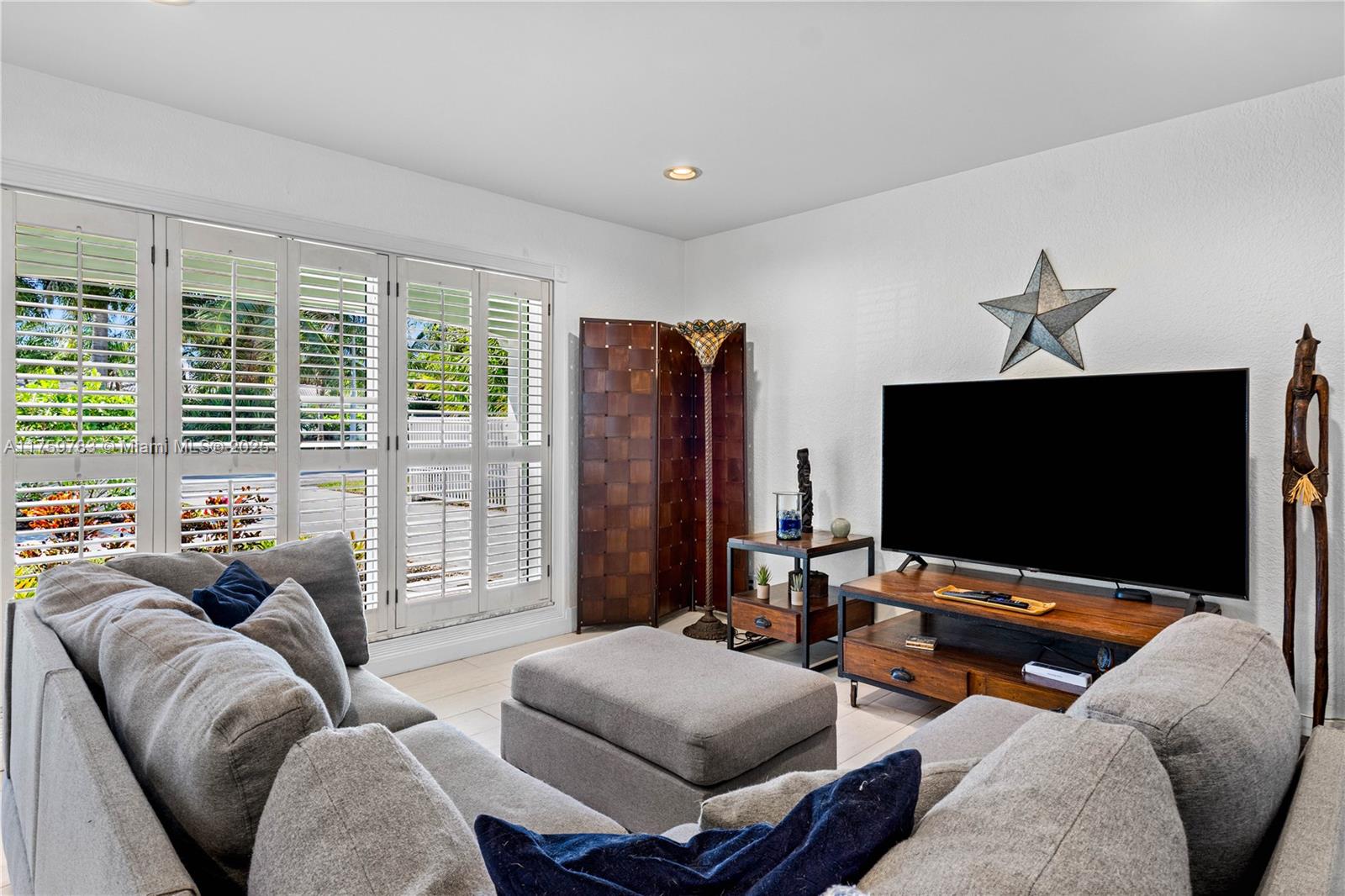 Knoll Ridge - Residential