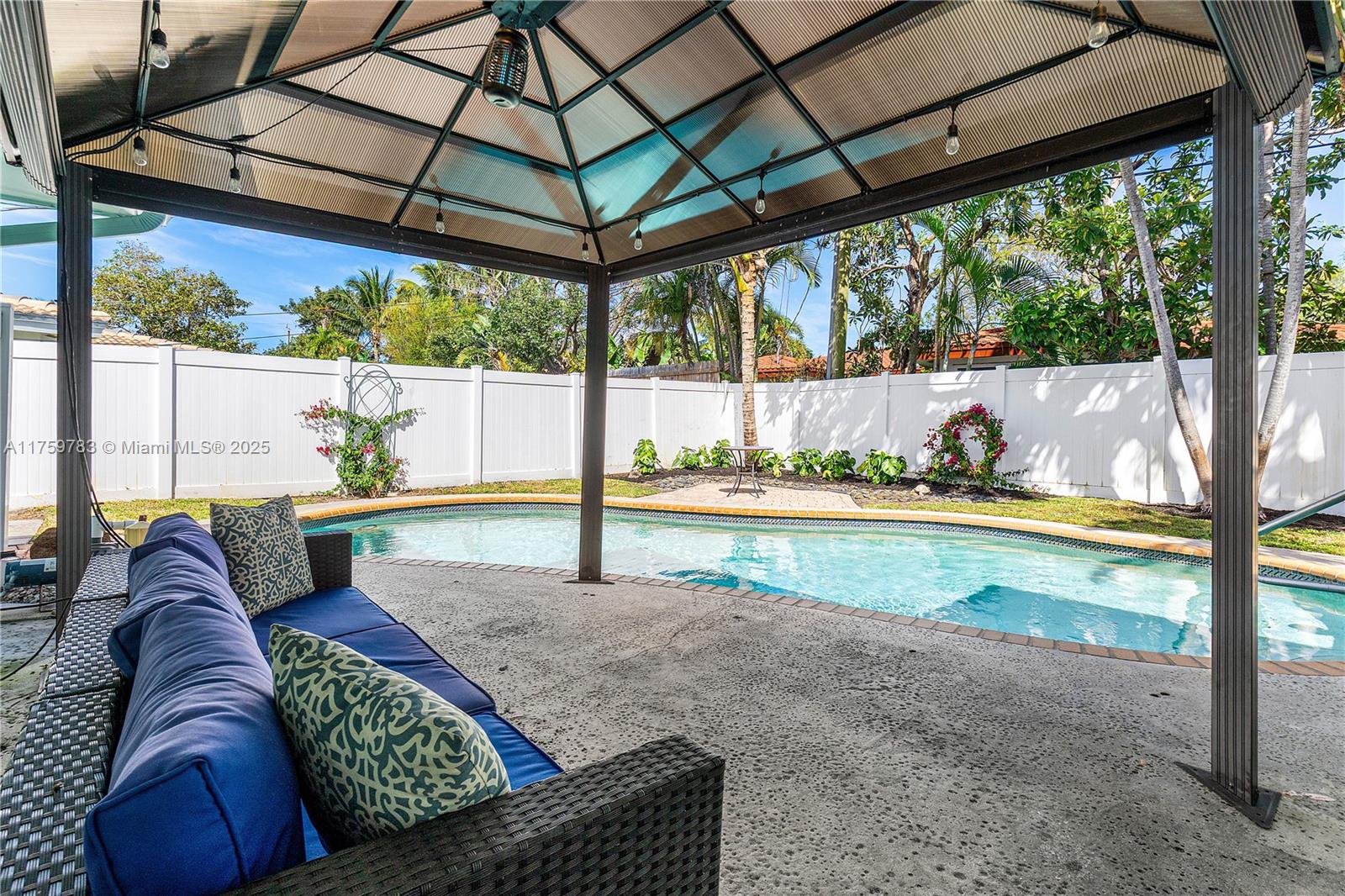 Knoll Ridge - Residential