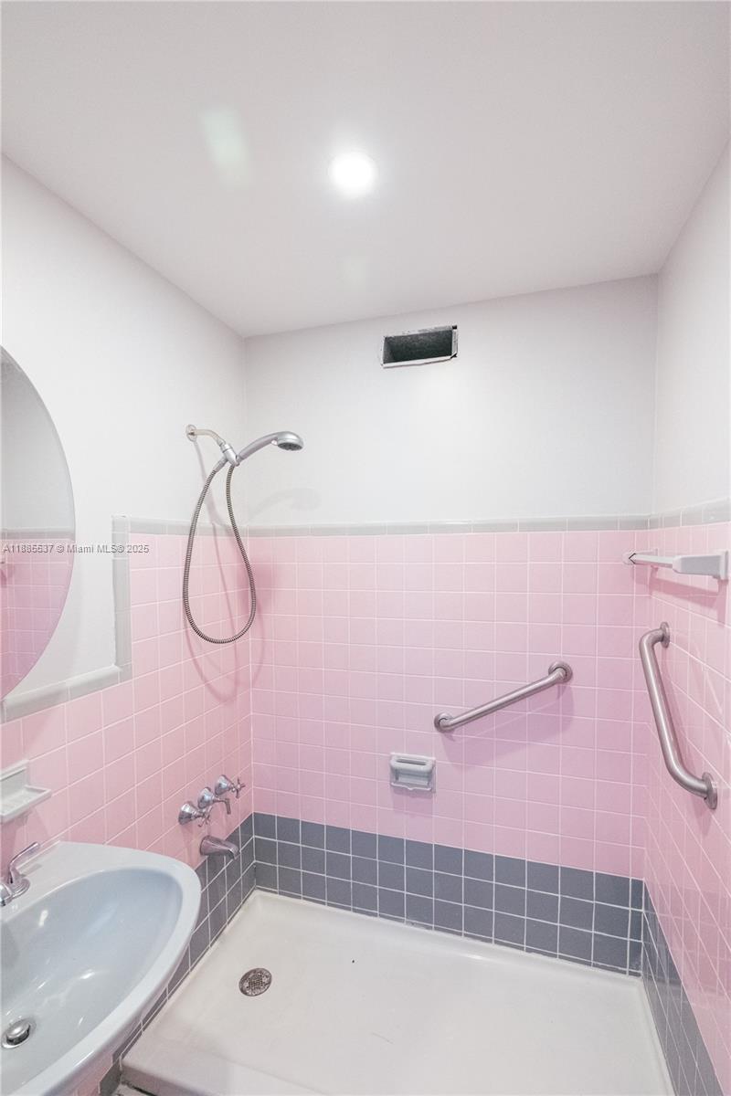 C GAB RIVIERA SEC 10 - Residential Lease
