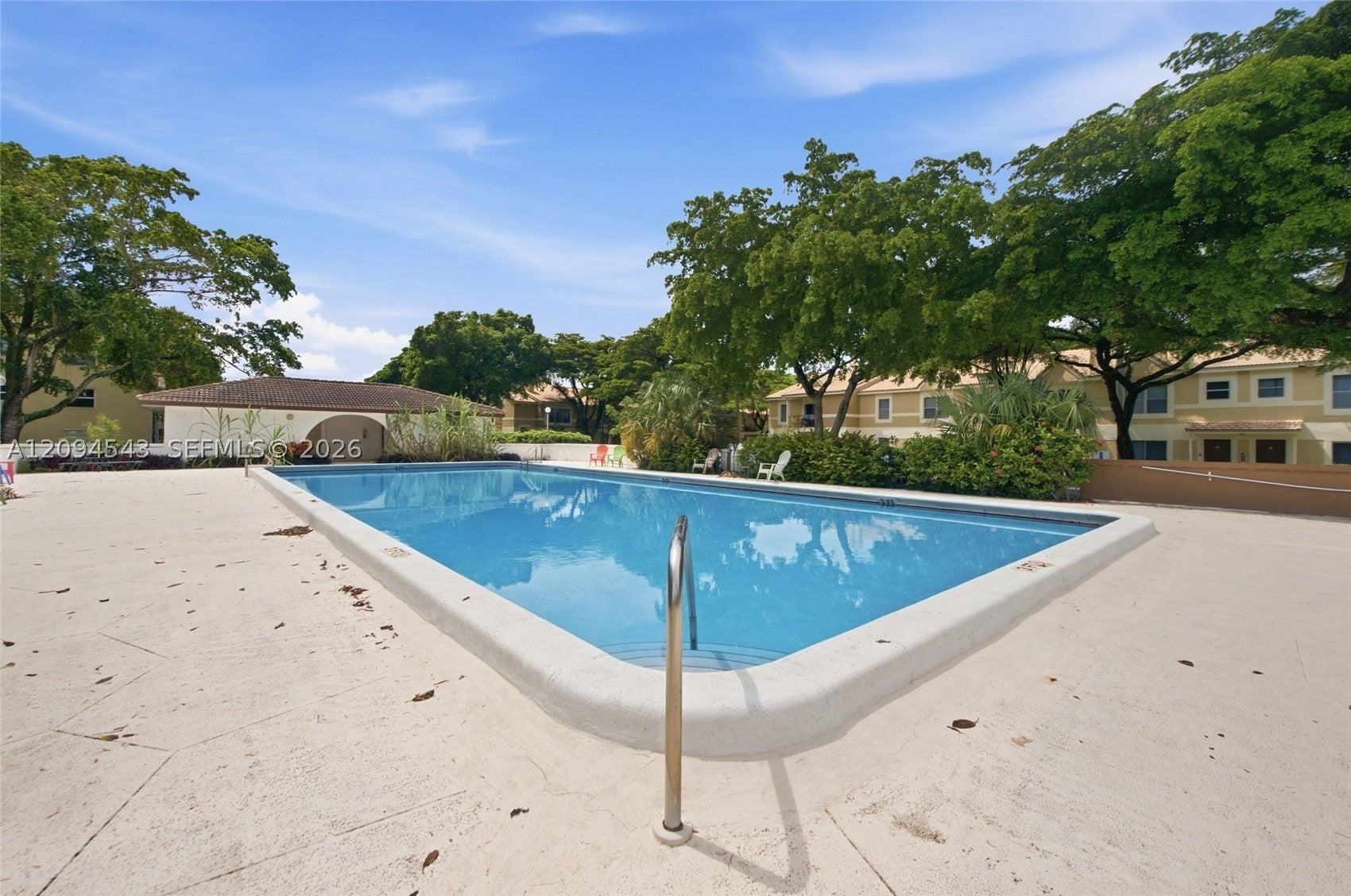 2700 Riverside Dr 302-B