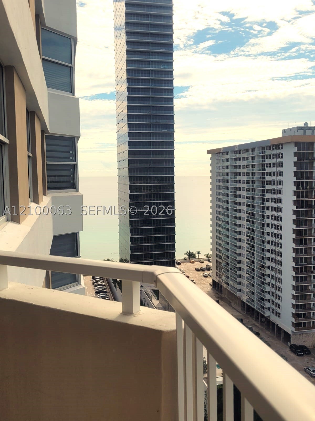 1985 S Ocean Dr 19N