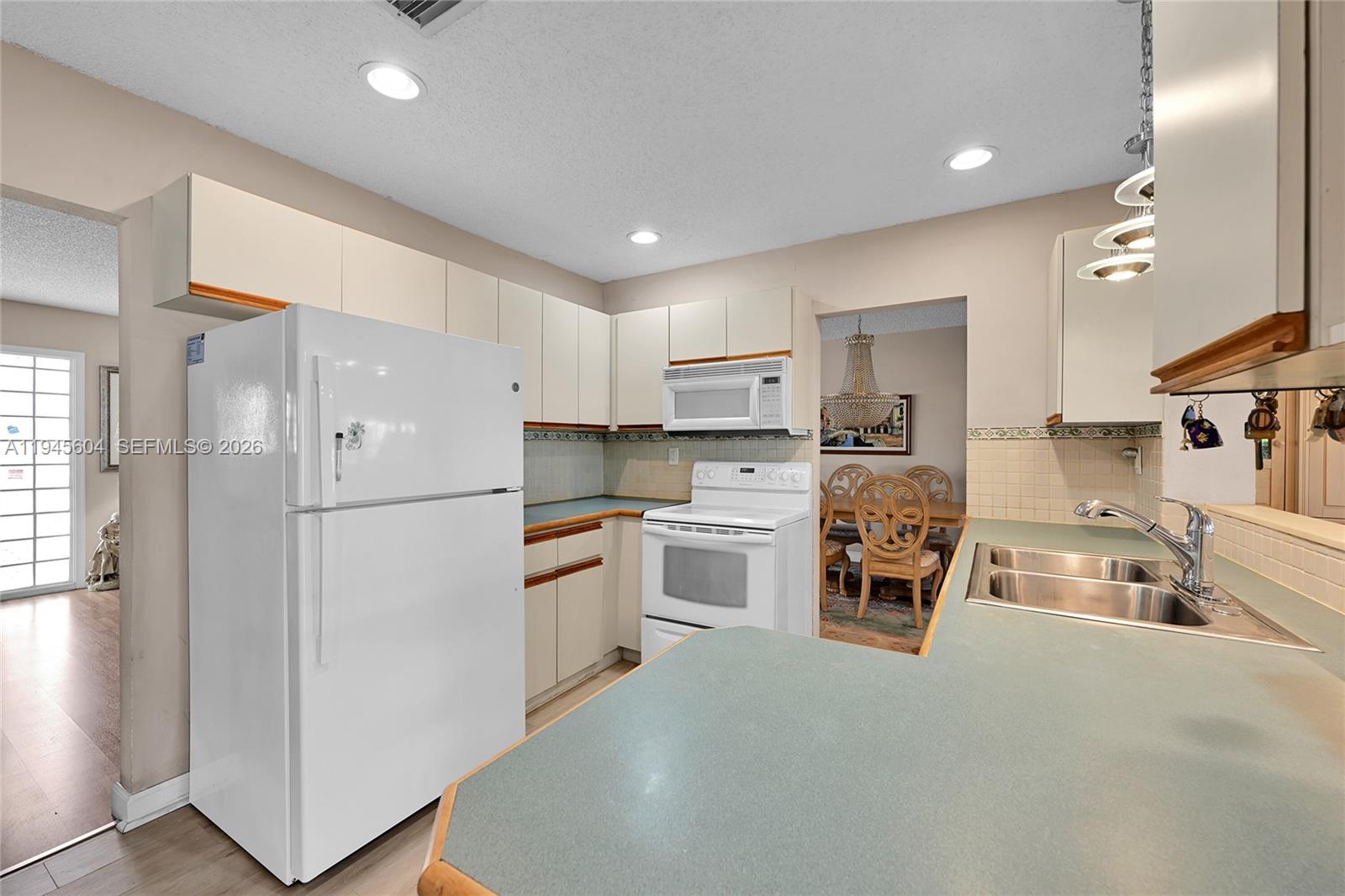 MAINLANDS OF TAMARAC LAKE - Residential