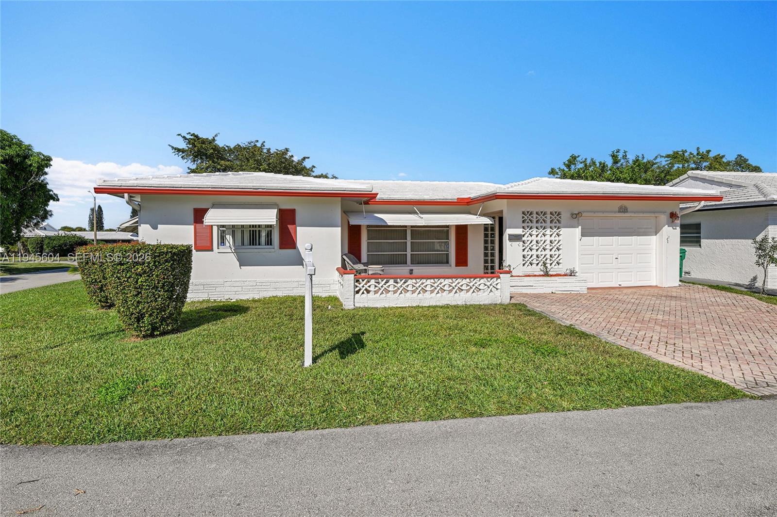 MAINLANDS OF TAMARAC LAKE - Residential