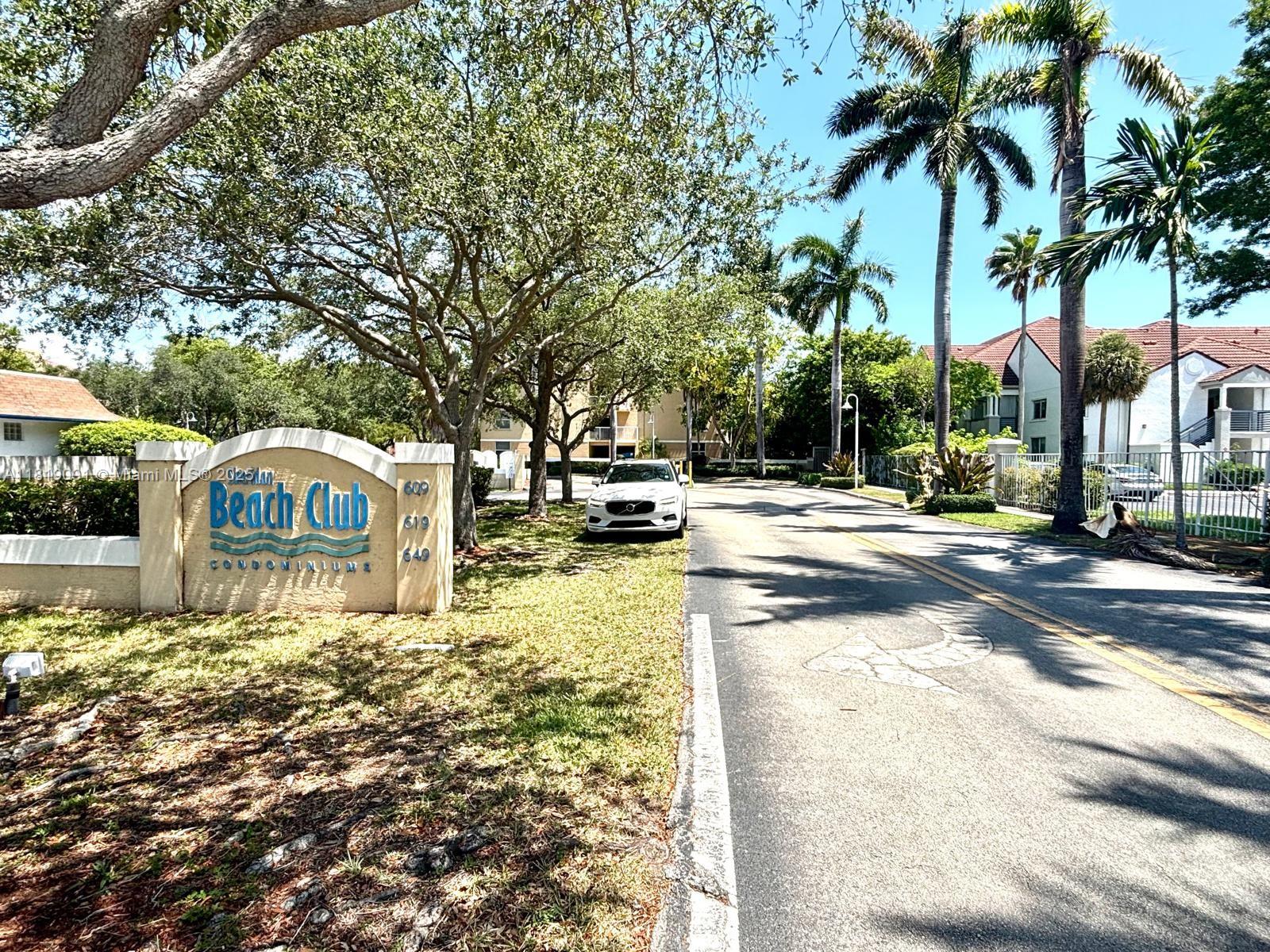 619 E Sheridan St 204, Dania Beach, Miami-Dade County, Florida - 2 Bedrooms  
2 Bathrooms - 