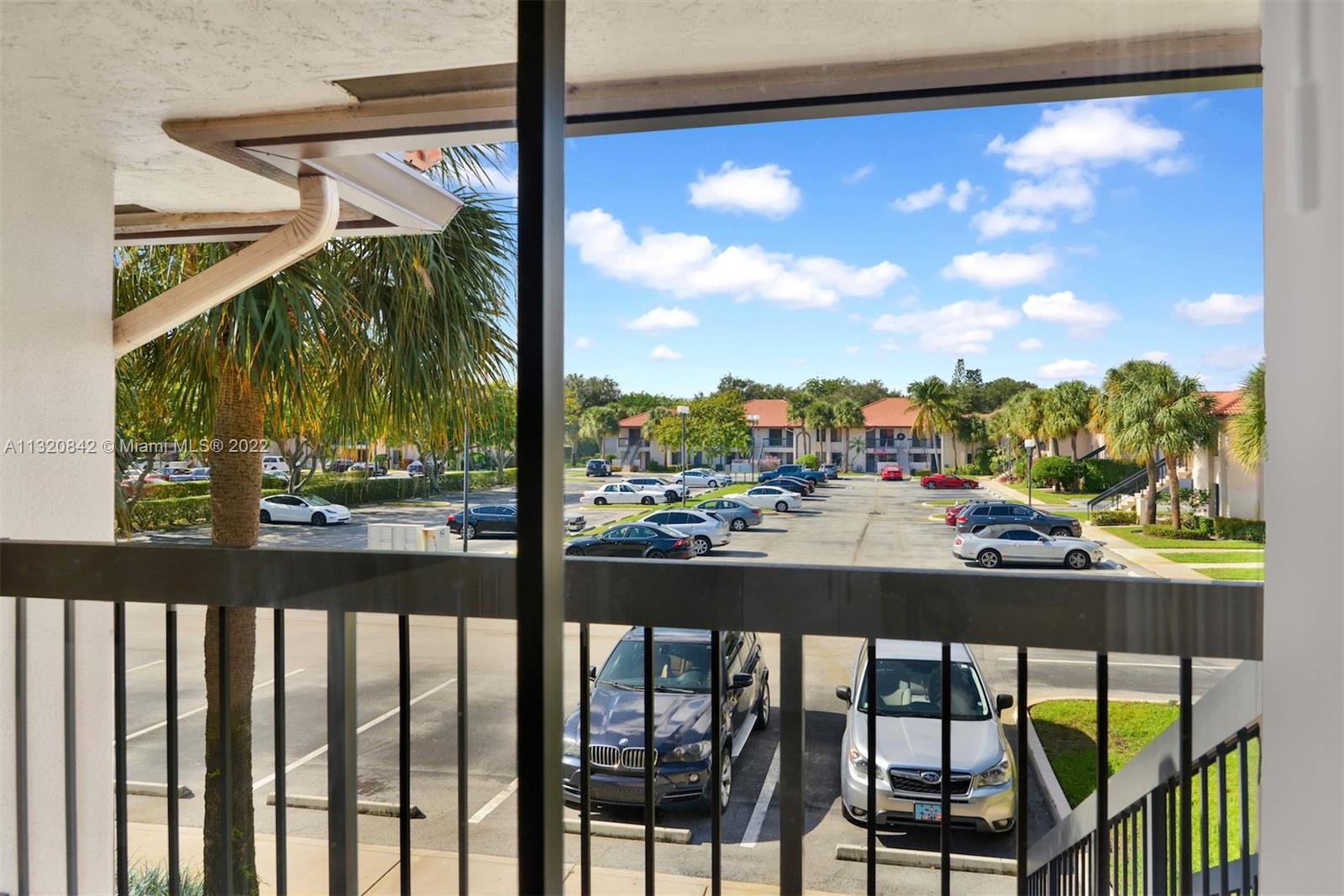 SAN REMO GOLF & TENNIS CL - Residential