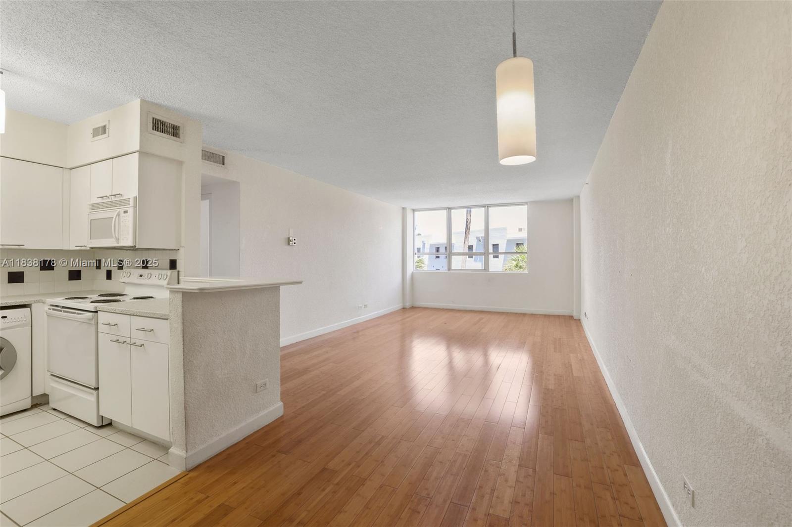 1500 Bay Rd S-0278