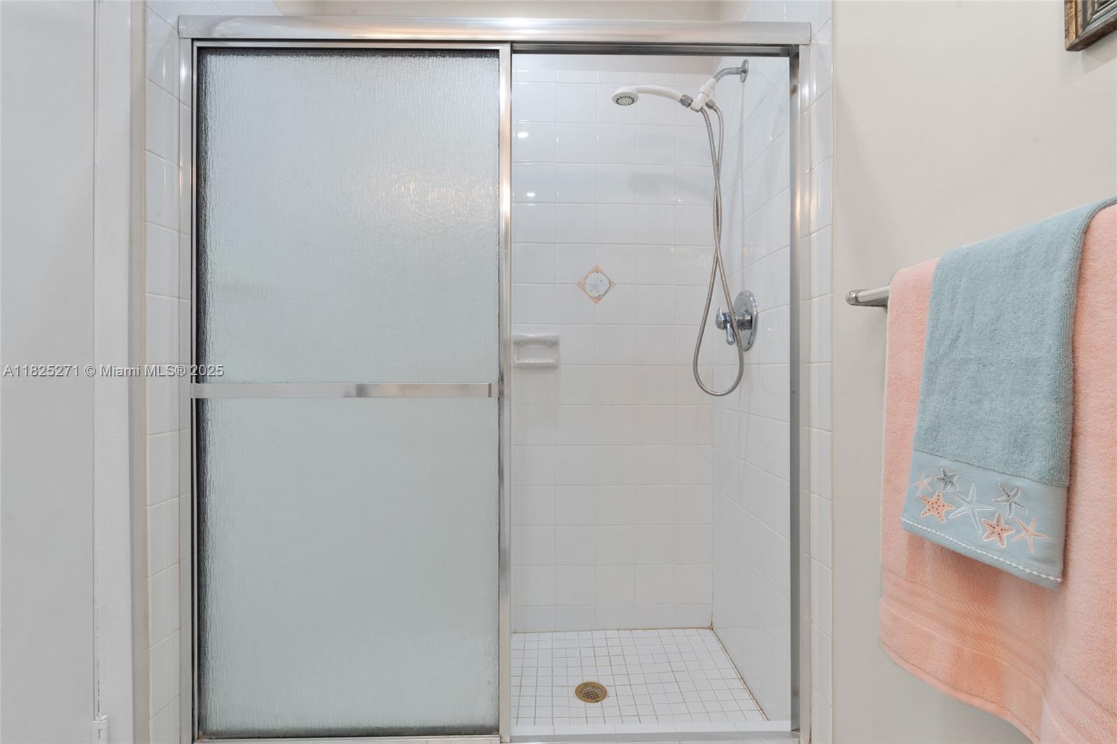 GREEN HILLS PARK WEST NO - Residential