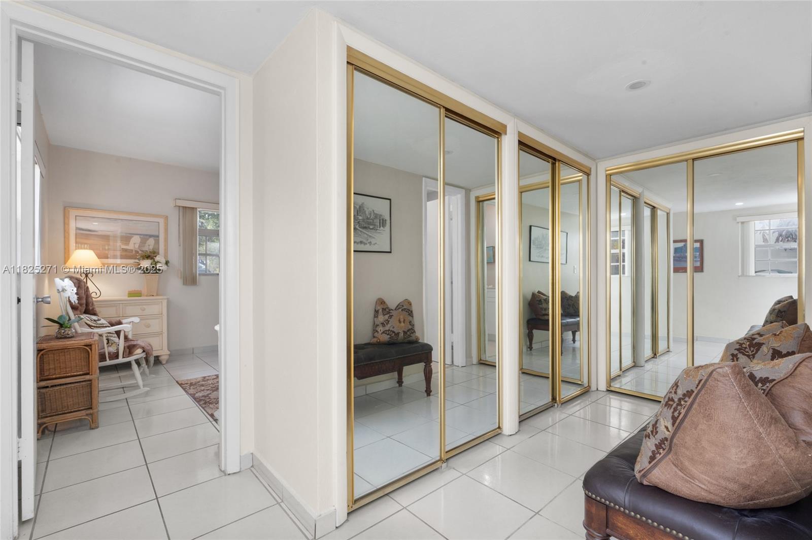 GREEN HILLS PARK WEST NO - Residential