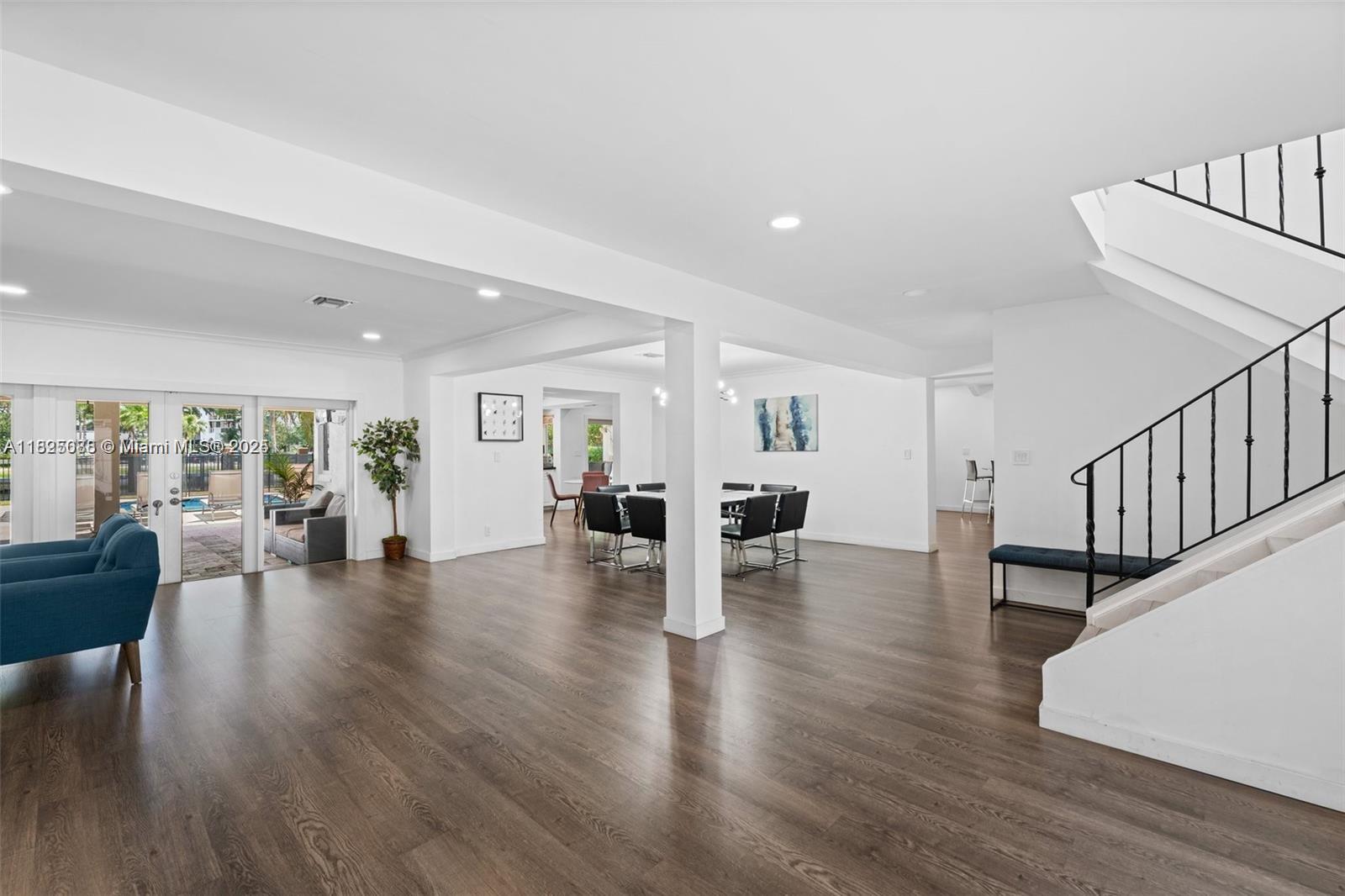 GOLDEN ISLES ESTATES FIRS - Residential