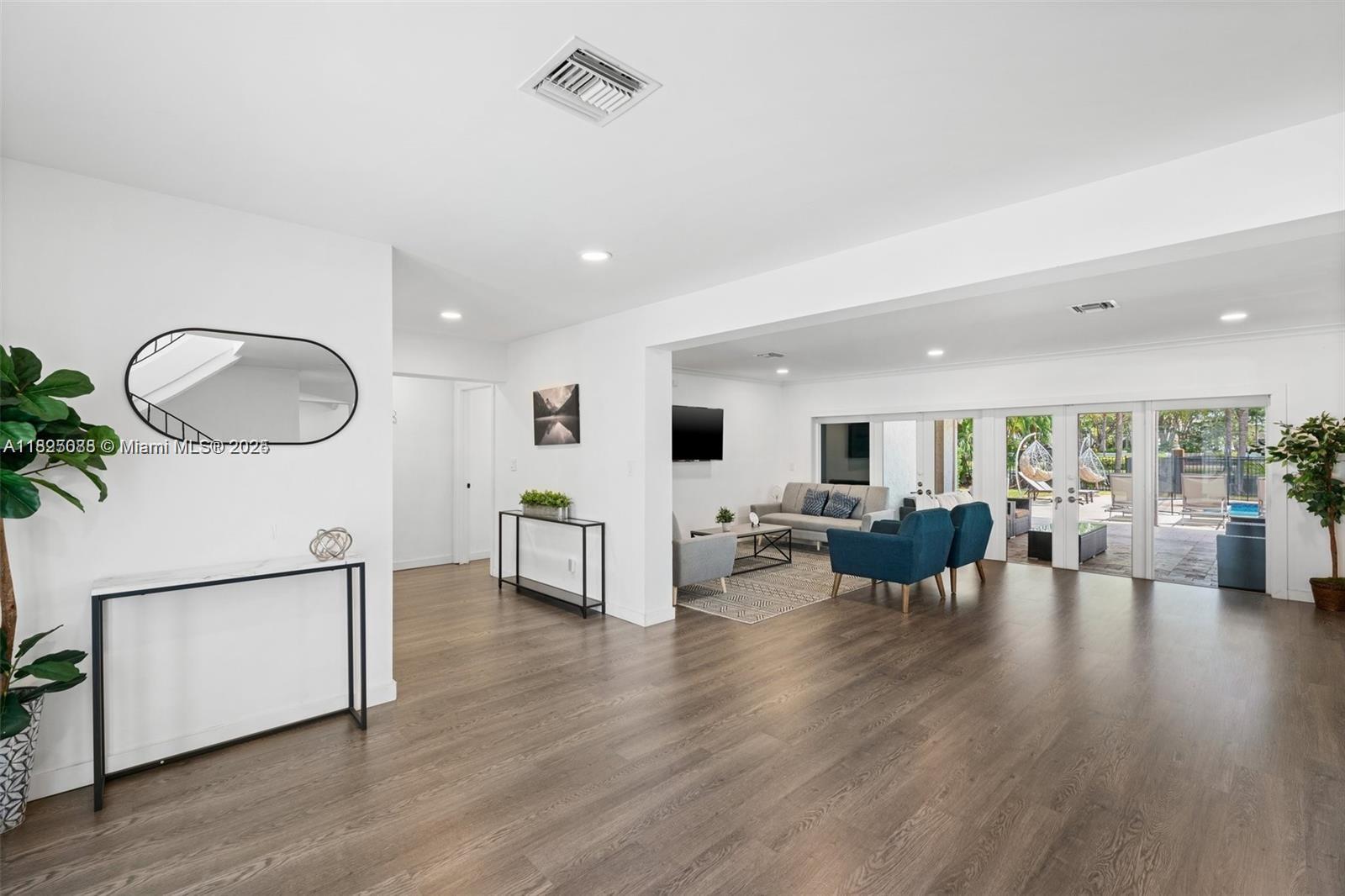413 Holiday, Hallandale Beach, FL, 33009/$3,200,000 4 413 Holiday
