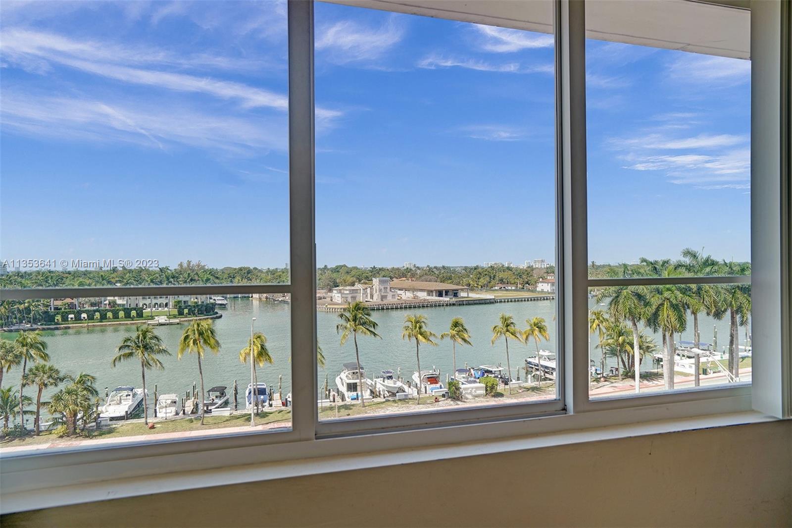 Photo 6 of 20 of 5005 Collins Ave 607 condo
