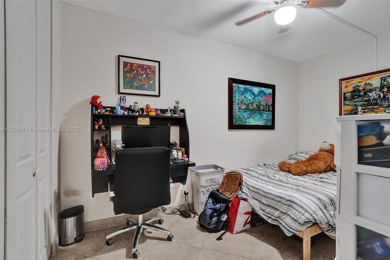 Photo 9 of 20 of 5005 Collins Ave 607 condo