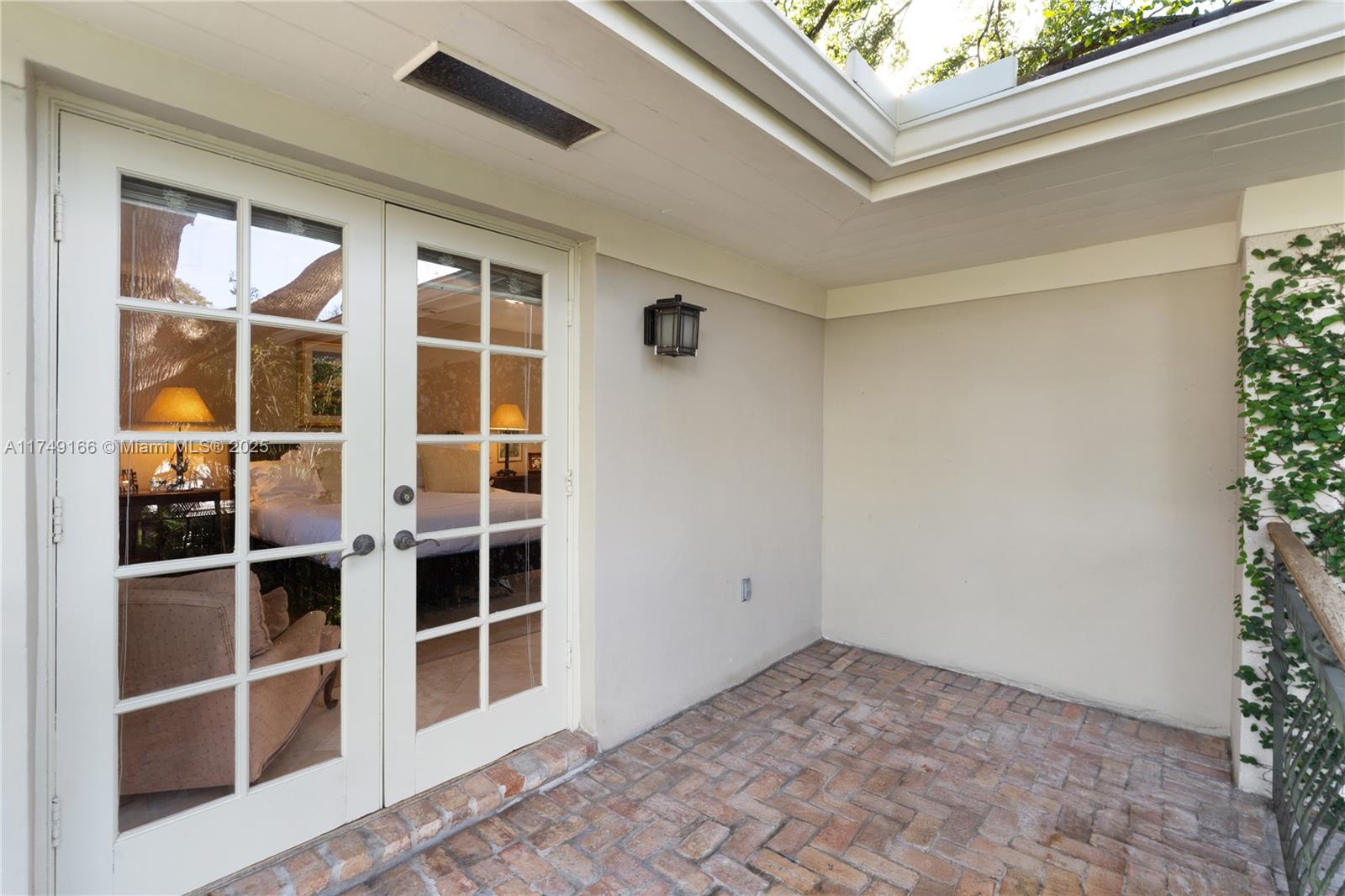 CORAL GABLES COUNTRY CLUB - Residential
