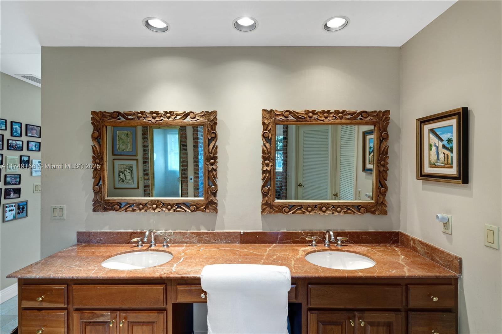 CORAL GABLES COUNTRY CLUB - Residential