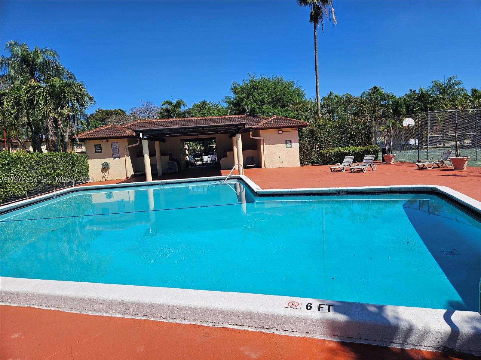 SPRINGTREE LAKES - Residential