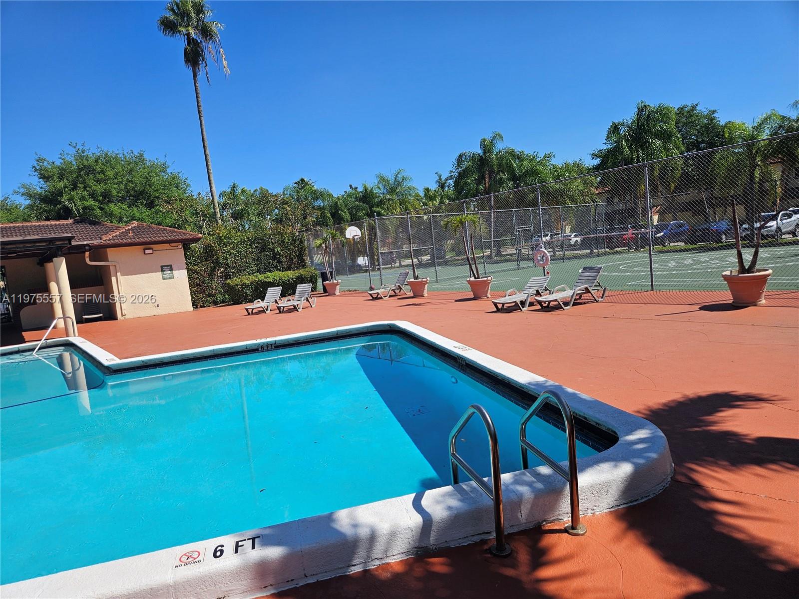 SPRINGTREE LAKES - Residential