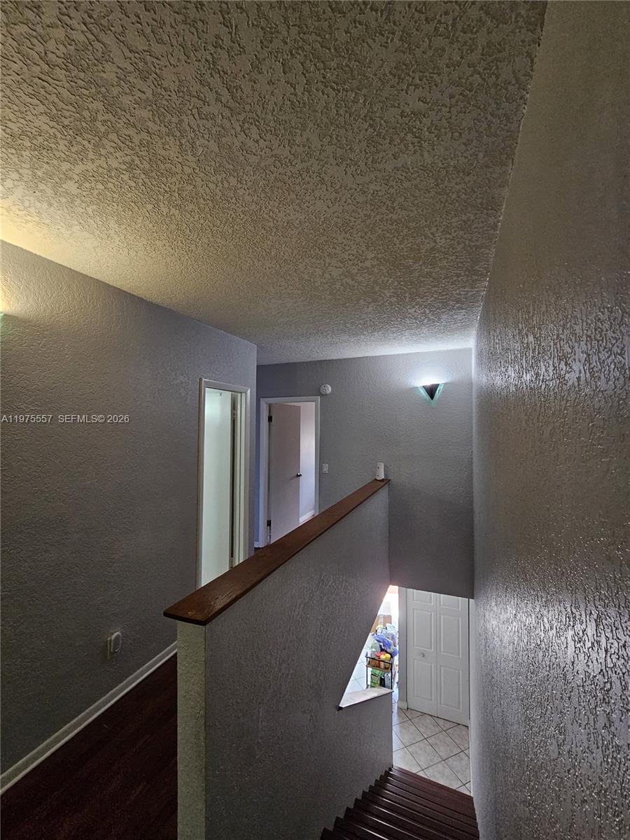 SPRINGTREE LAKES - Residential