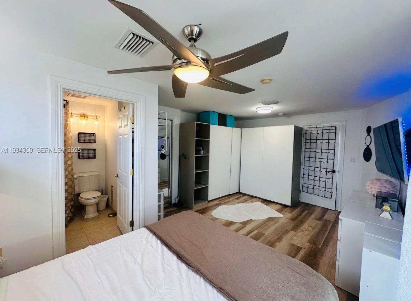 SAILBOAT BEND - Residential