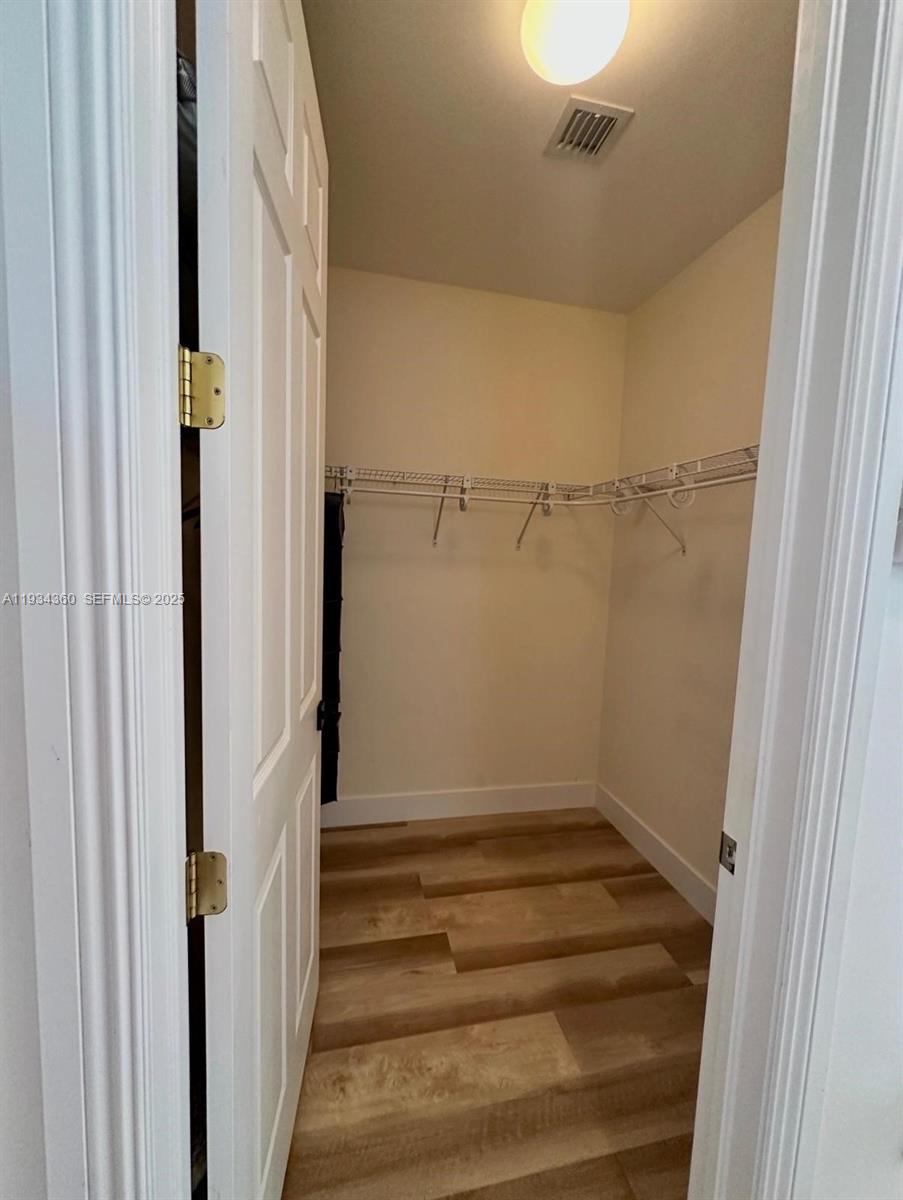 SAILBOAT BEND - Residential