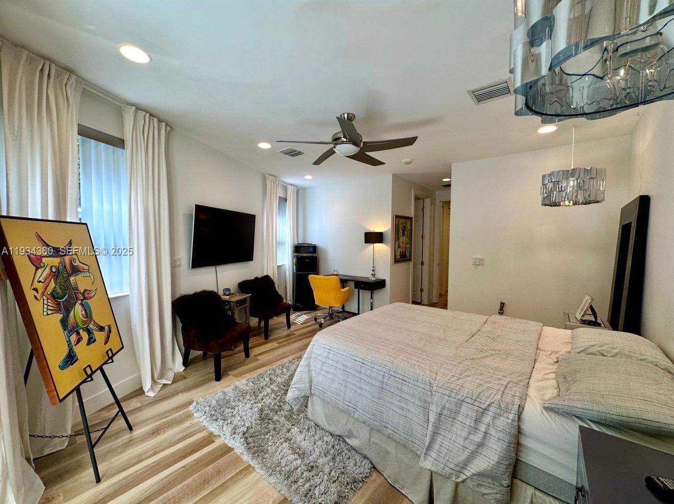 SAILBOAT BEND - Residential