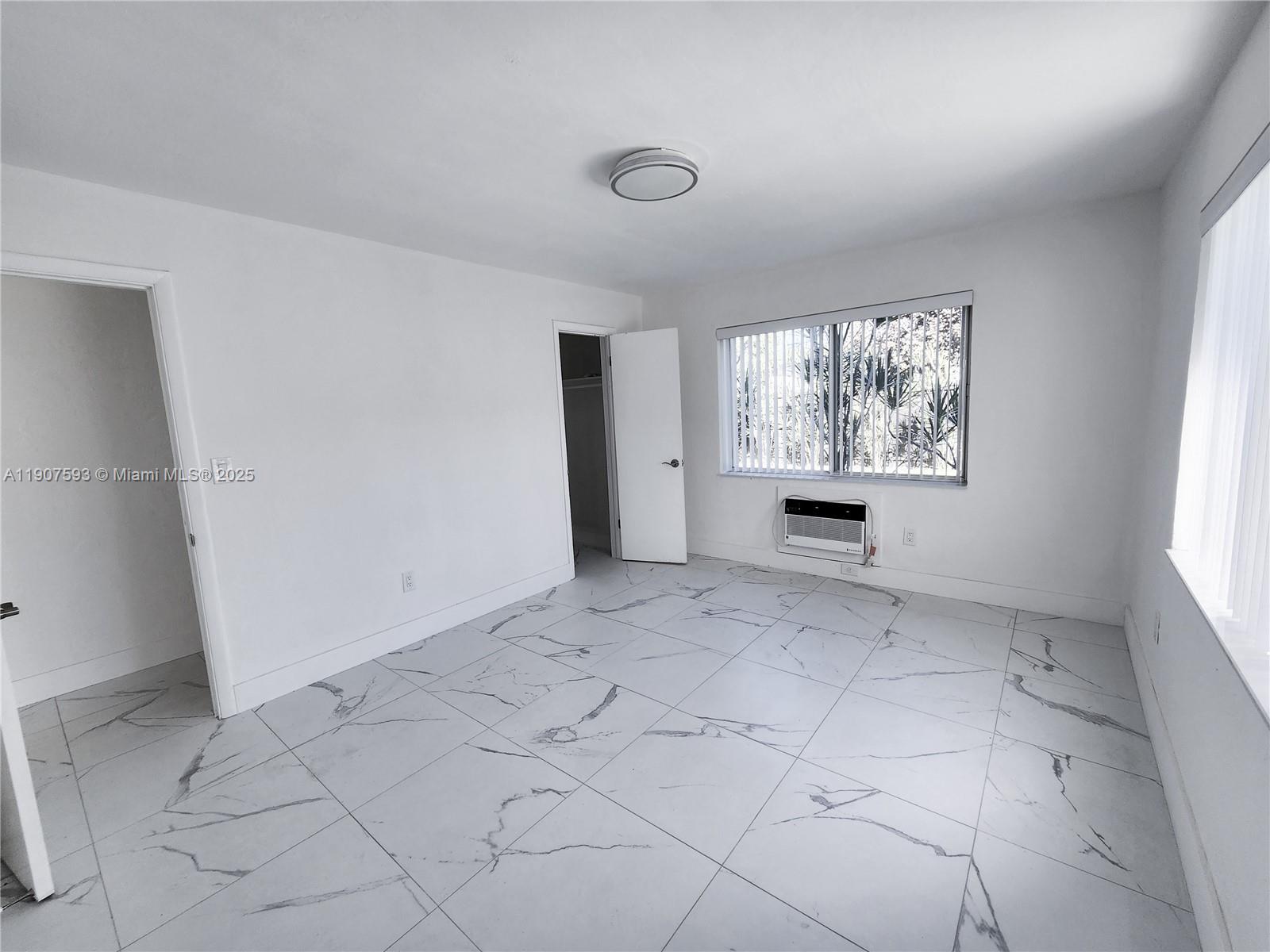 SILVER BLUFF EST SEC C - Residential Lease