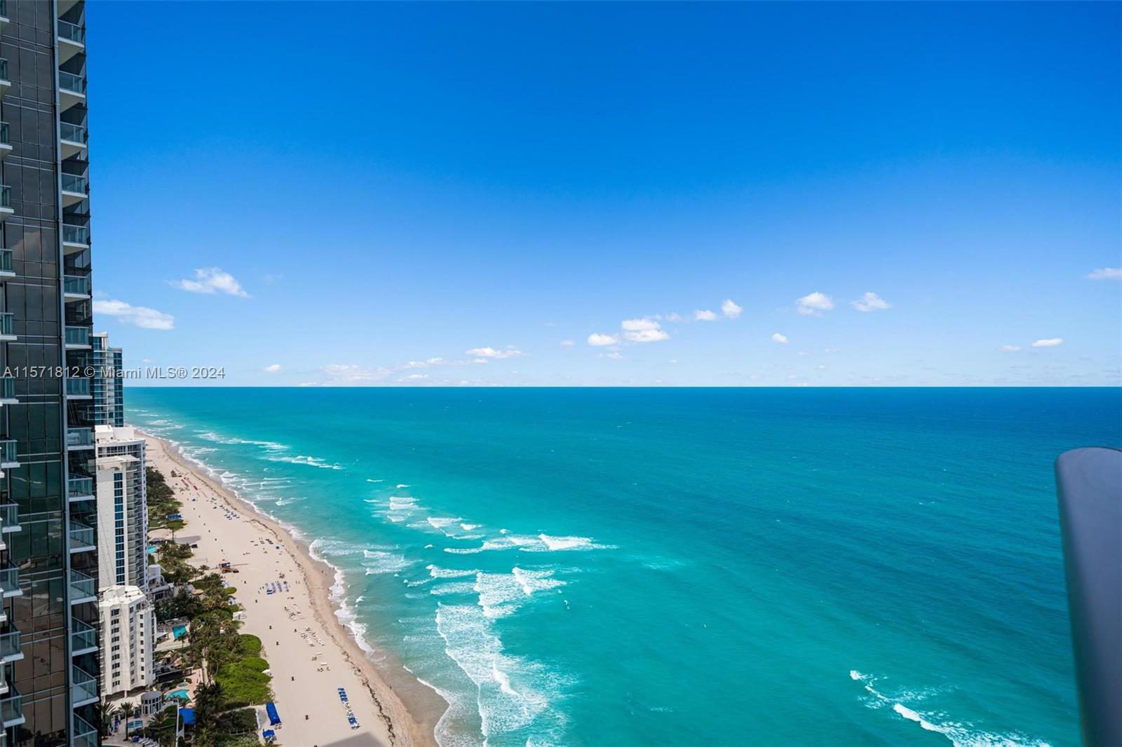 JADE BEACH - Residential