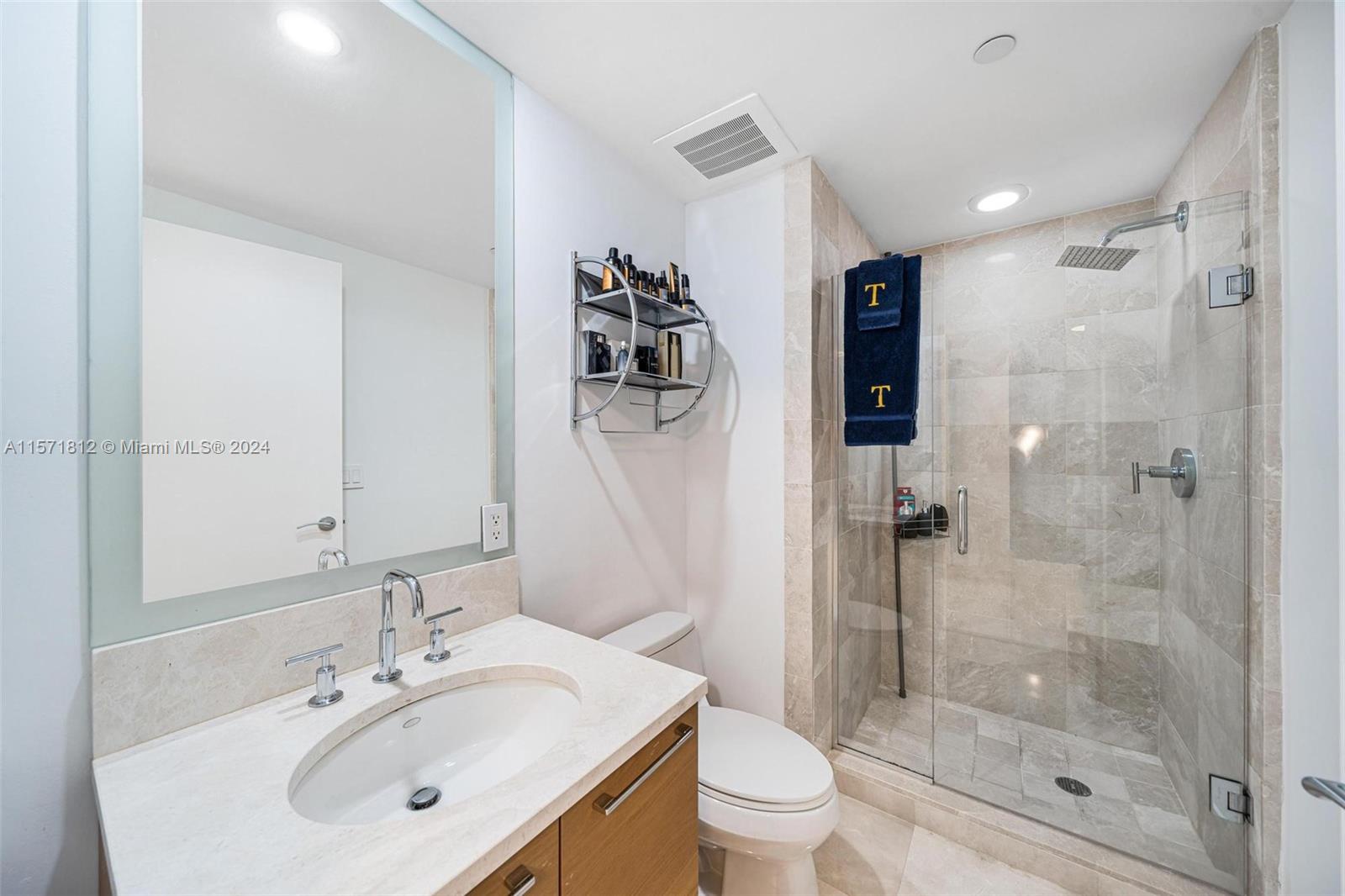 JADE BEACH - Residential