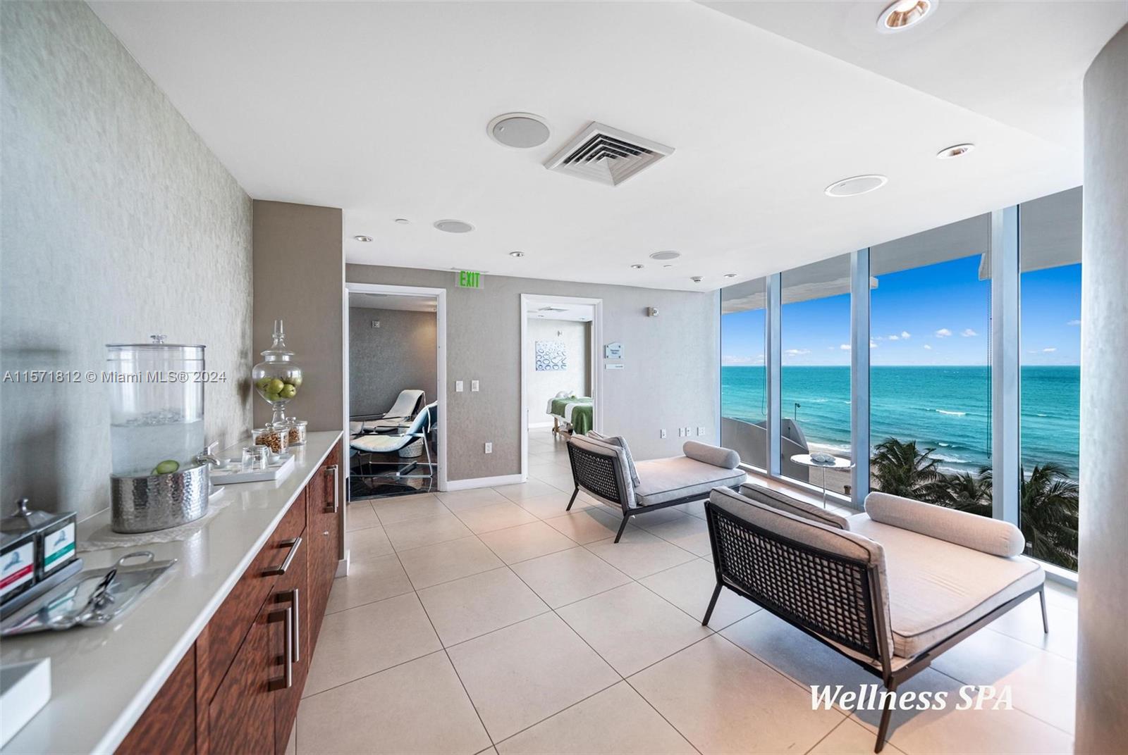 JADE BEACH - Residential