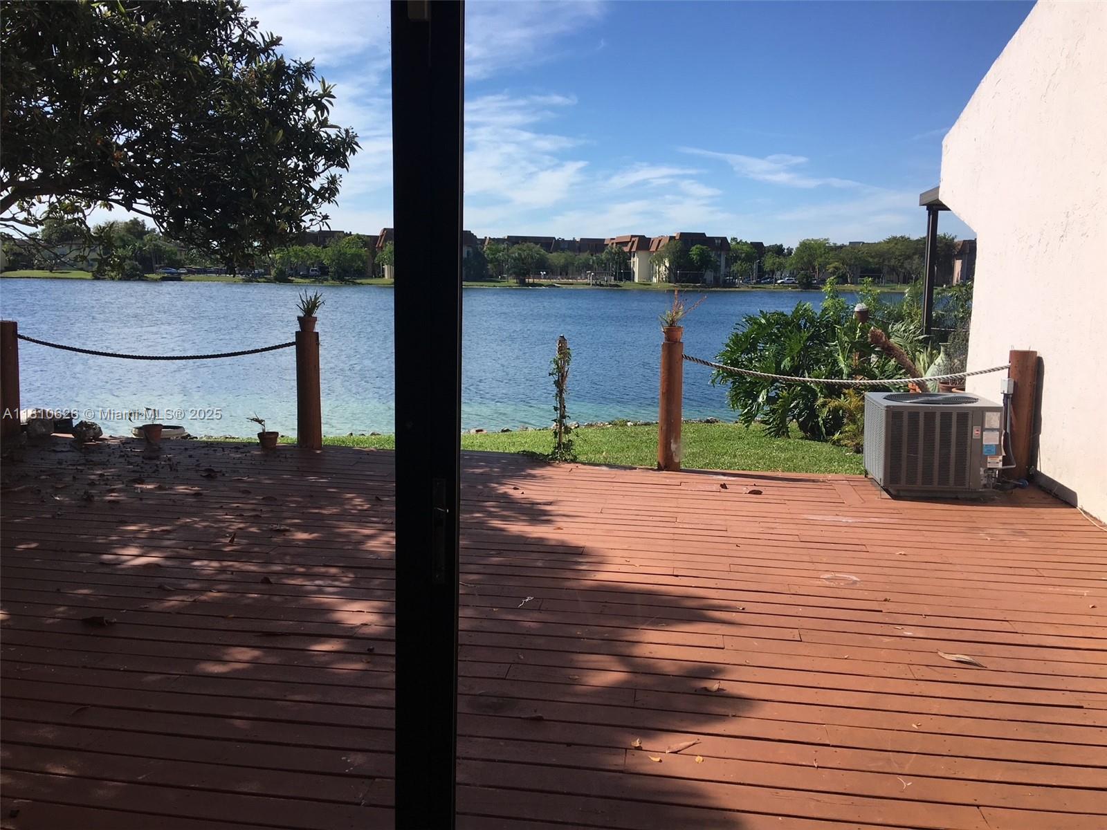 596 Ne 199th Ter 5Y, Miami, Broward County, Florida - 2 Bedrooms  
2 Bathrooms - 