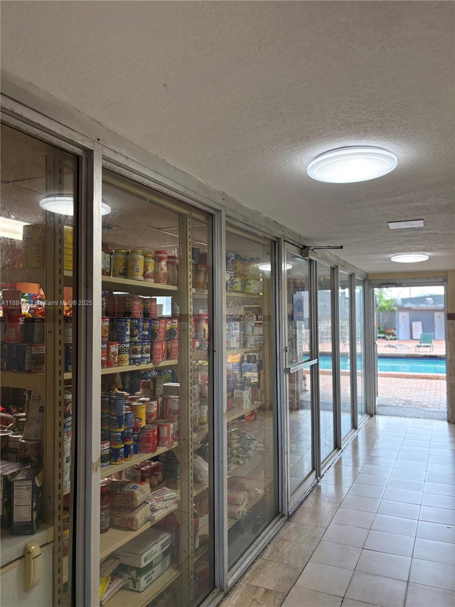 ISLA DEL MAR CONDO - Residential