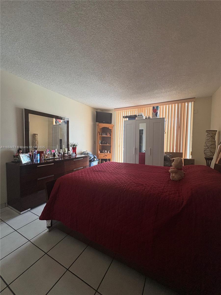 ISLA DEL MAR CONDO - Residential