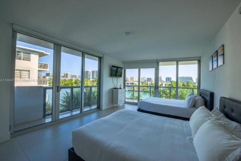 9261 E Bay Harbor Dr 402 Bay Harbor Islands FL 33154