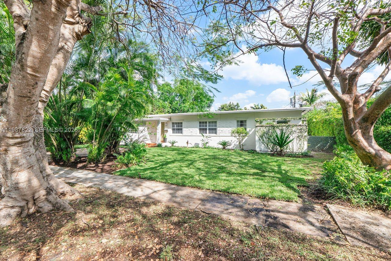 RIVIERA ESTATES 1ST ADDN - Residential