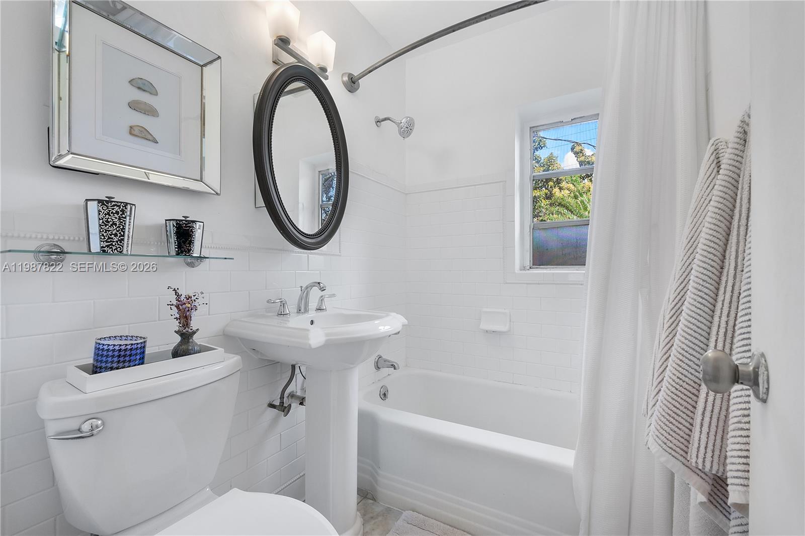 RIVIERA ESTATES 1ST ADDN - Residential