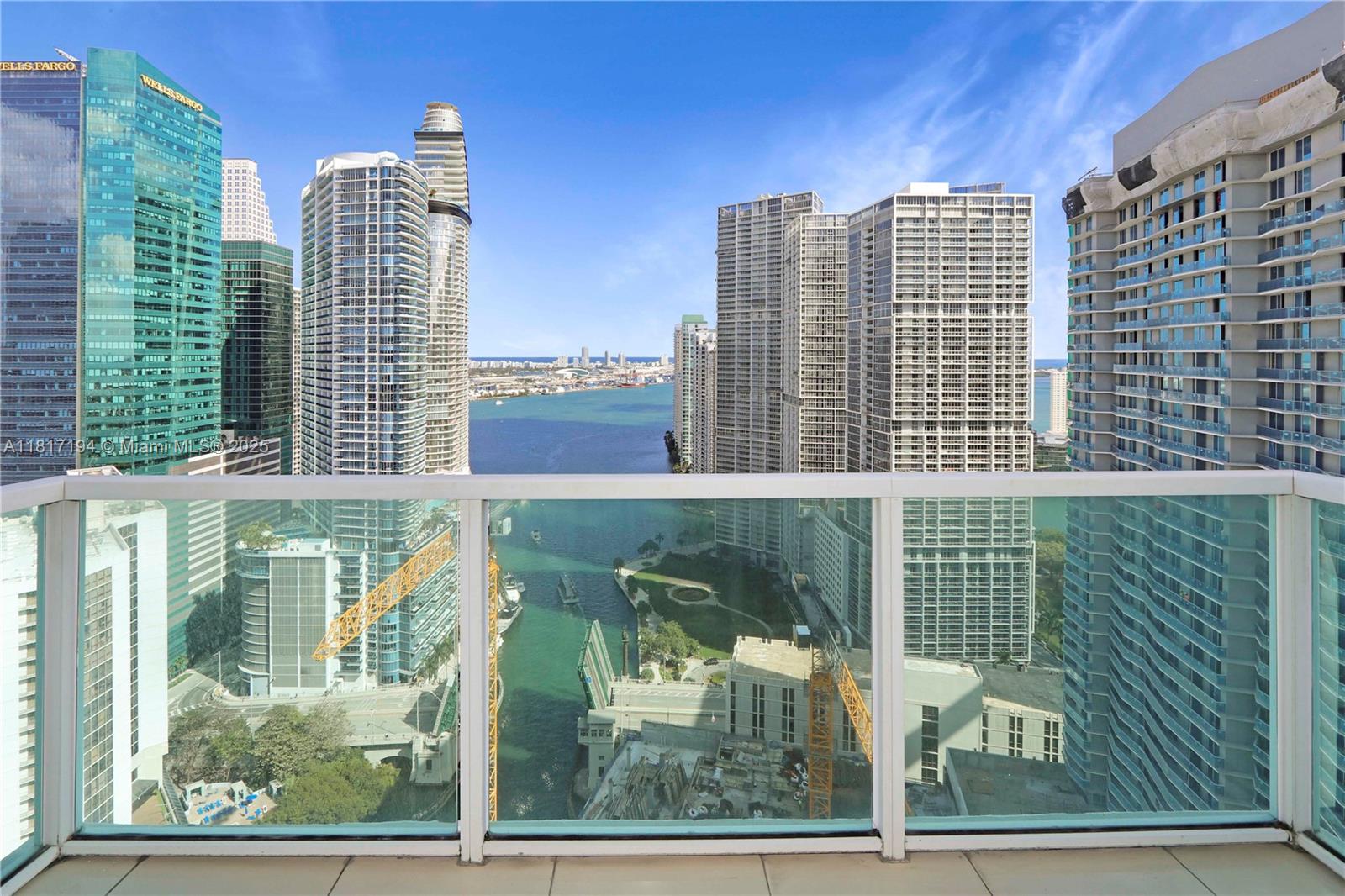 31 SE 5th St 3916