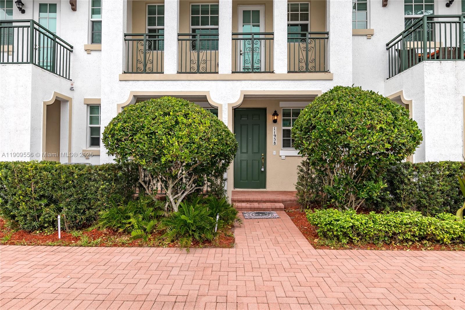 MONTCLAIR - Residential Lease