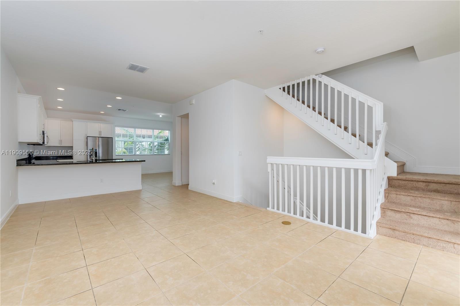 MONTCLAIR - Residential Lease