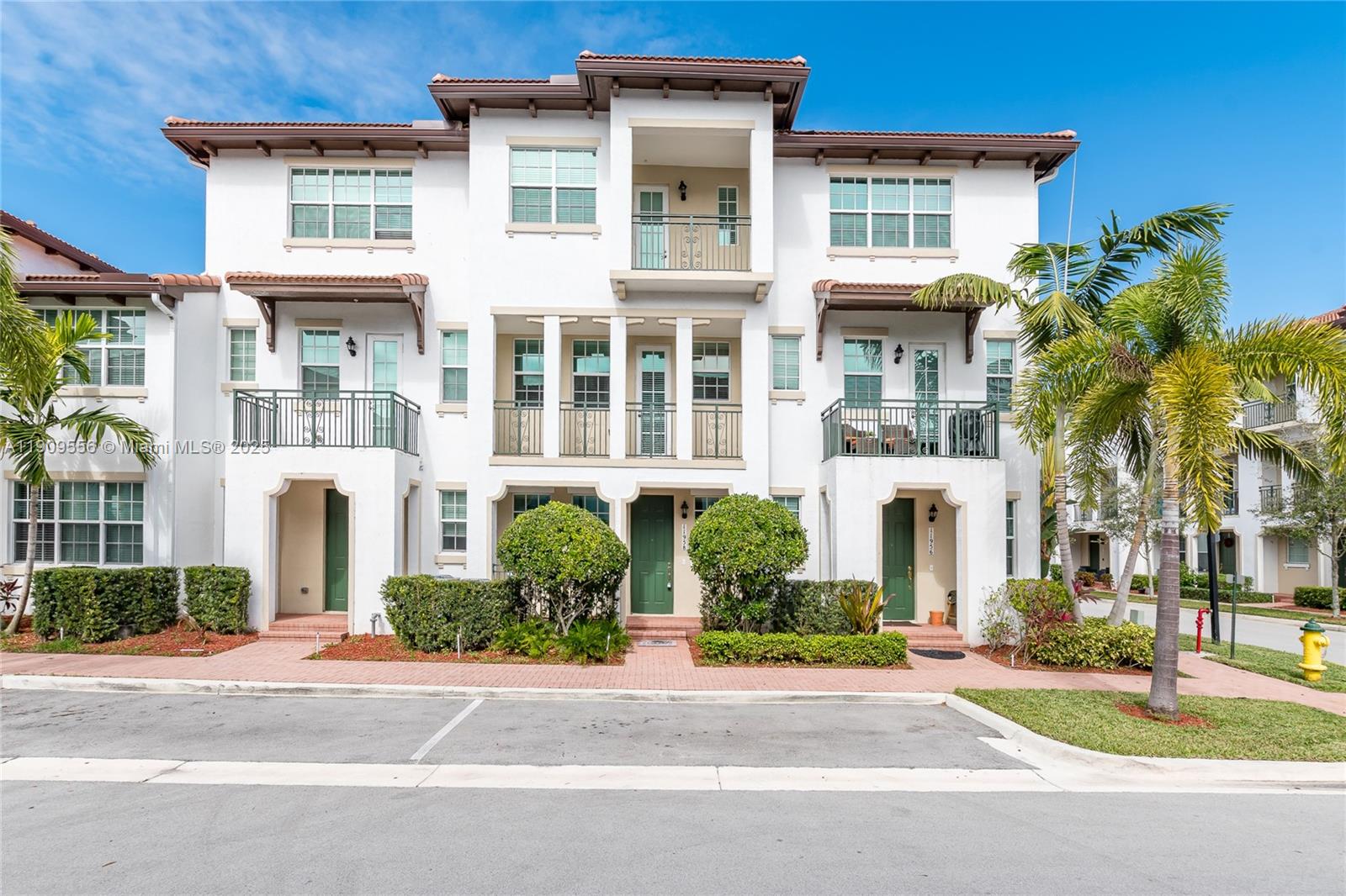 MONTCLAIR - Residential Lease