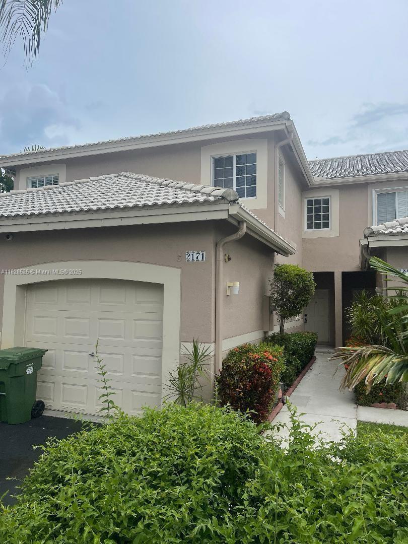 Beautiful townhouse located in the heart of Weston! This cozy home features a spacious floor plan with 3 beds, 2.5 baths. Bright airy living spaces, open concept kitchen with granite counter tops. Large bedrooms all located on the second floor with ample closet space and a jack and jill bathroom. AC 2022. Screened in patio perfect for entertaining, 1 car garage, and plenty of guest parking! Enjoy your time outdoors at the San Messina community pool and park.