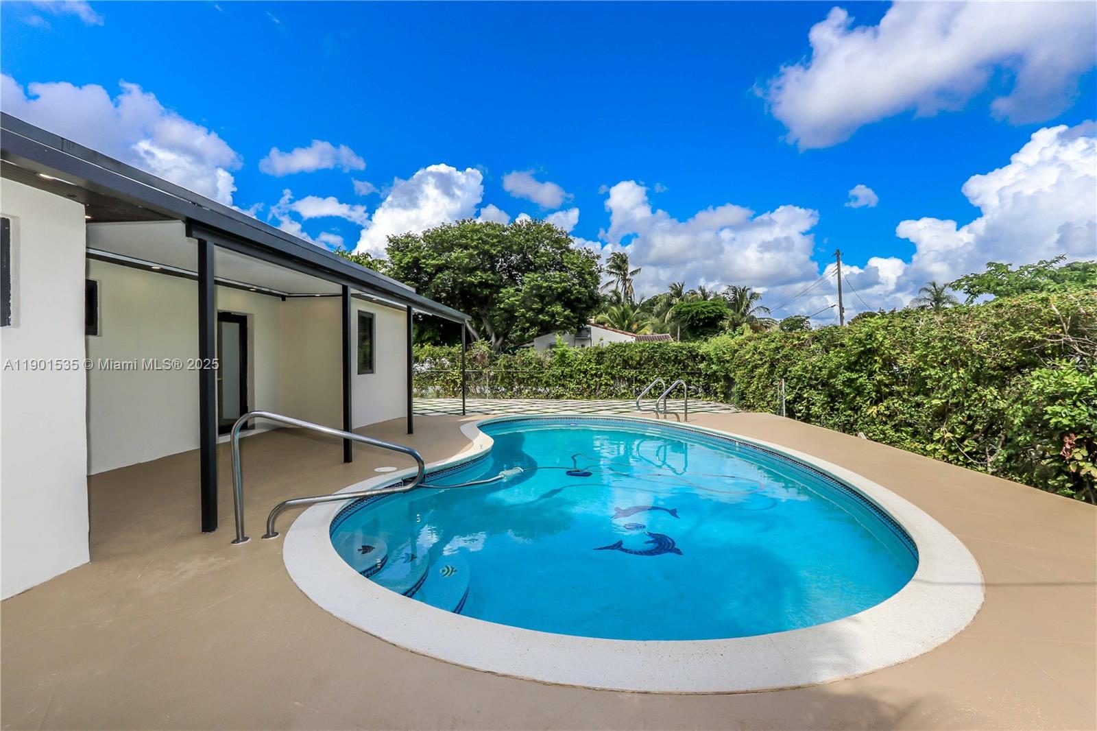 POINSETTA PARK - Residential