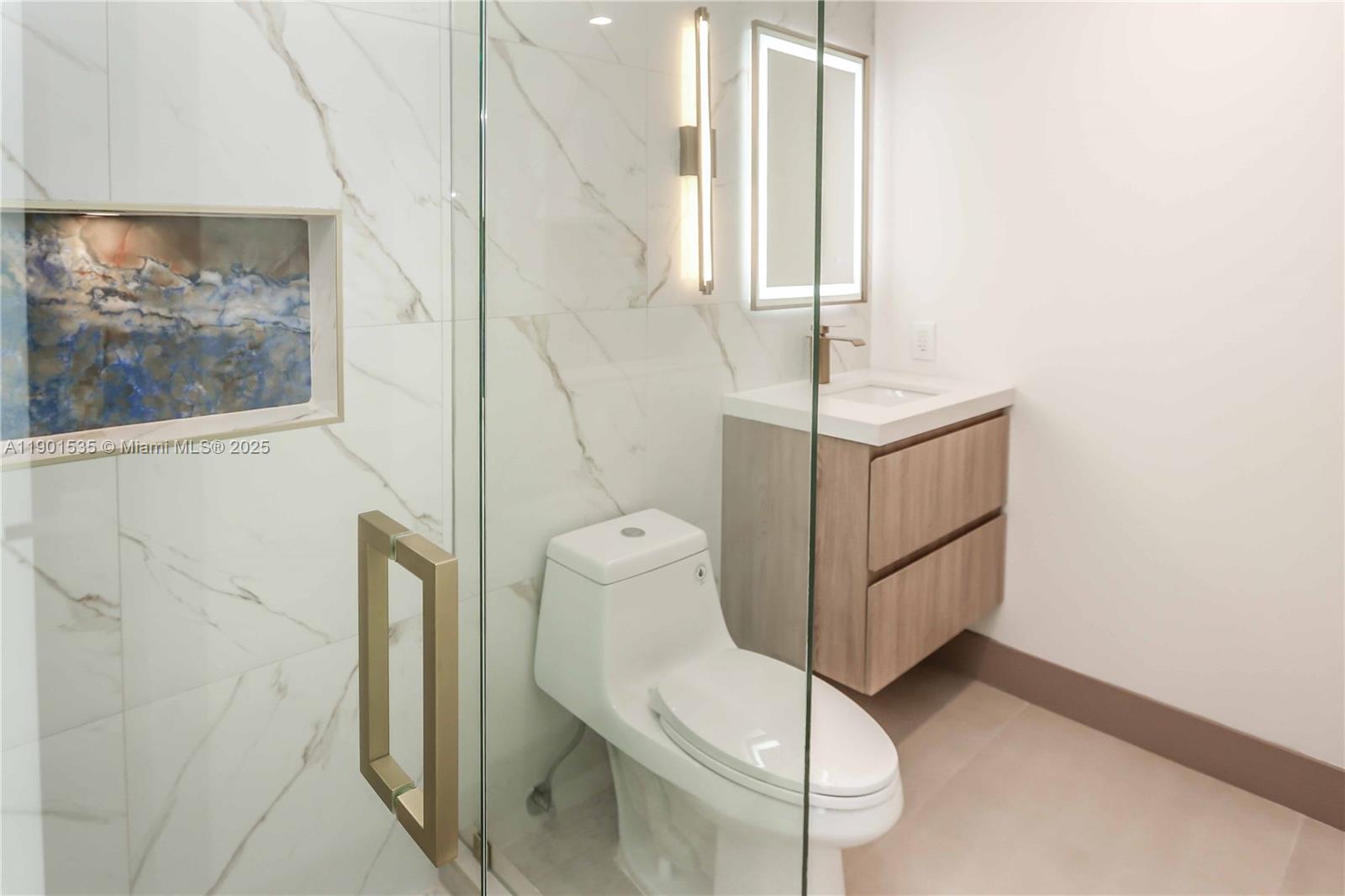 POINSETTA PARK - Residential