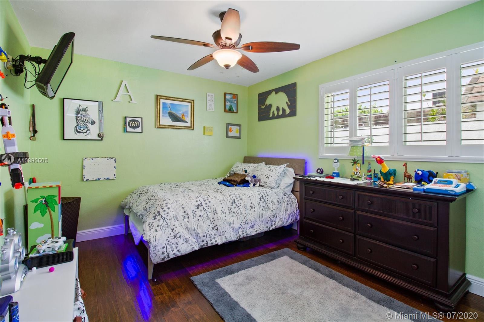 HEFTLER HOMES SUNSET PARK - Residential