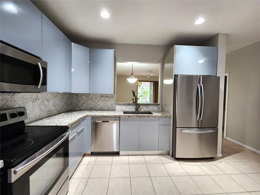 Welcome to this newly renovated 3-bedroom, 2.5-bath townhome in the gated community of Pine Bay. Perfectly situated in a central location, this spacious residence feels just like a single-family home. The interior features beautifully updated bathrooms along with a modern kitchen equipped with stainless steel appliances. The open layout provides plenty of natural light, and the screened-in back patio offers a semi-private space to relax or entertain. Upstairs, you’ll find all three bedrooms and two full baths, while a convenient half bath is located on the first floor. In-unit washer and dryer, a one-car garage with ample driveway parking. Pine Bay is located near shopping, dining, and major highways. Pets are welcome, with a required deposit and some breed restrictions.