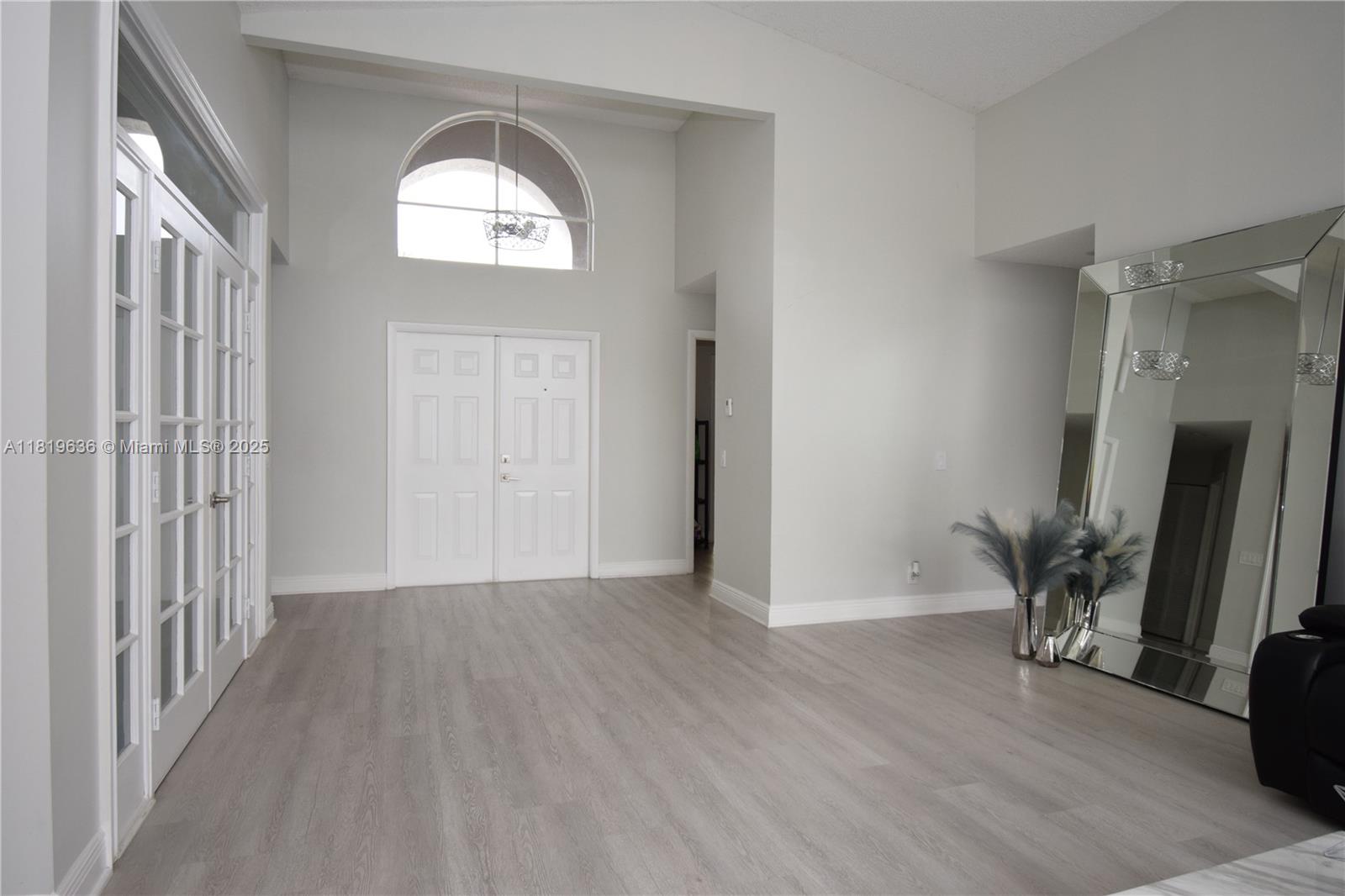 1021 Cedar Falls Dr