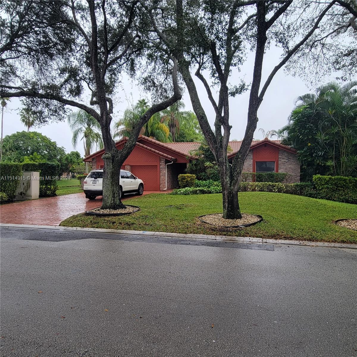 1533 Nw 111th Ave, Coral Springs, Broward County, Florida - 4 Bedrooms  
2 Bathrooms - 