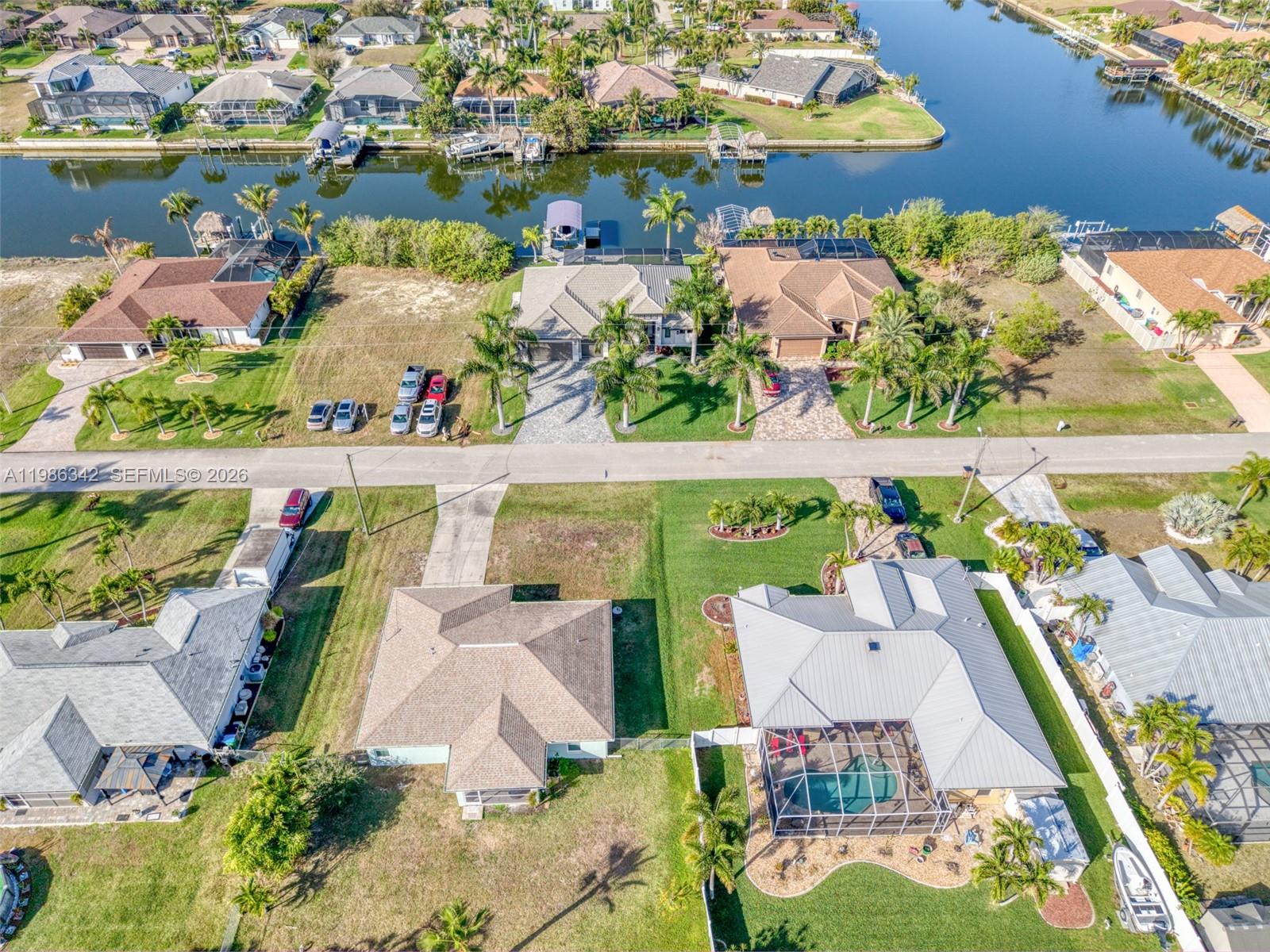 CAPE CORAL - Residential