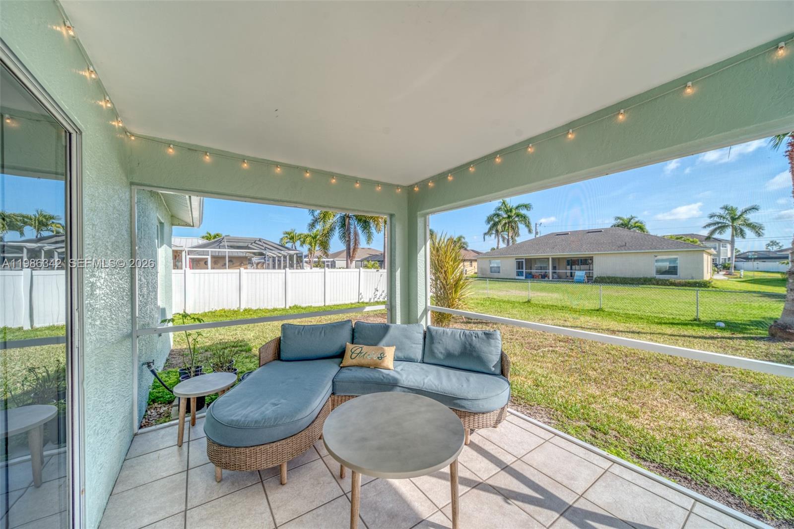 CAPE CORAL - Residential