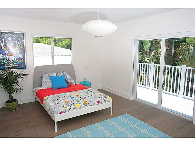 LAKE VIEW - Residential