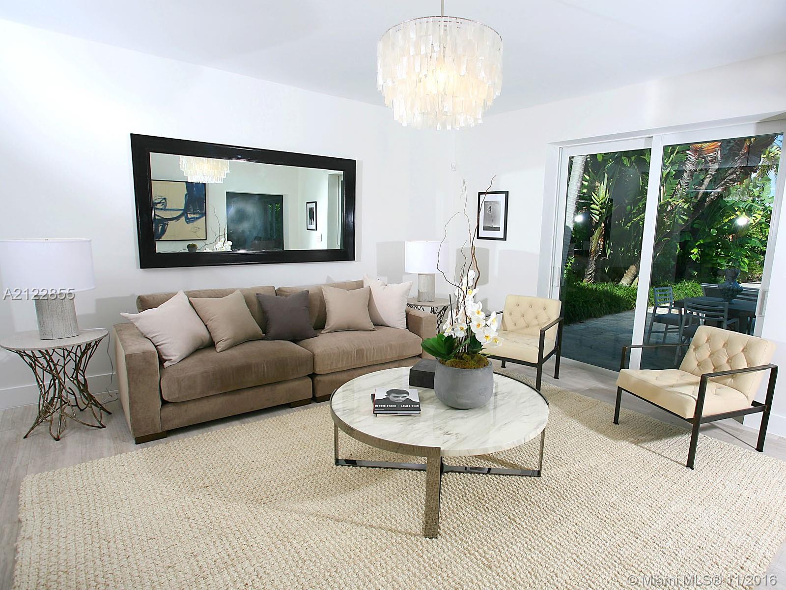 LAKE VIEW - Residential