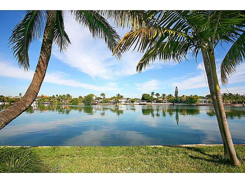 LAKE VIEW - Residential